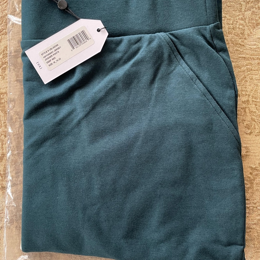 Universal Standard Hathaway Jogger
